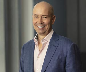 Constellation's David Klein becomes CEO of the world's largest cannabis company, fuelling speculation of a Canopy Growth takeover.